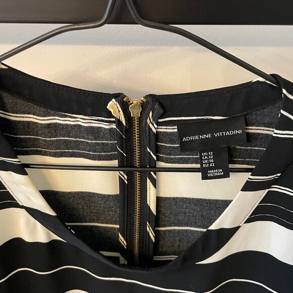 Black and white summer t-shirt dress (size 12) - Picture 2 of 3